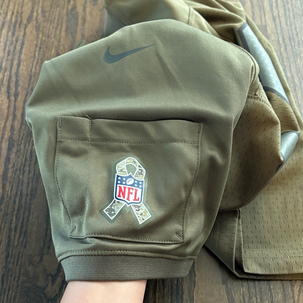 Kids XL (18/20) Salute to Service Michael Thomas New Orleans Saints Jersey - Picture 4 of 7